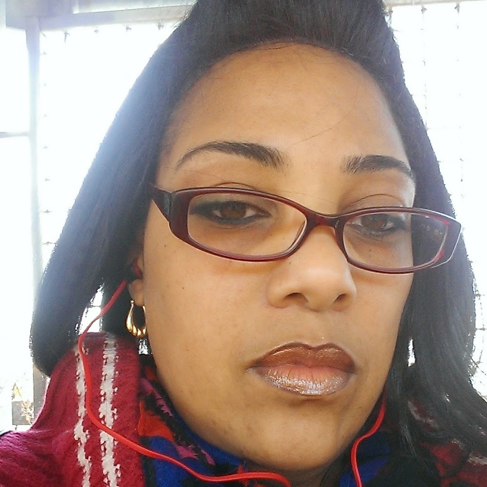 Meet your Posher, Elisha